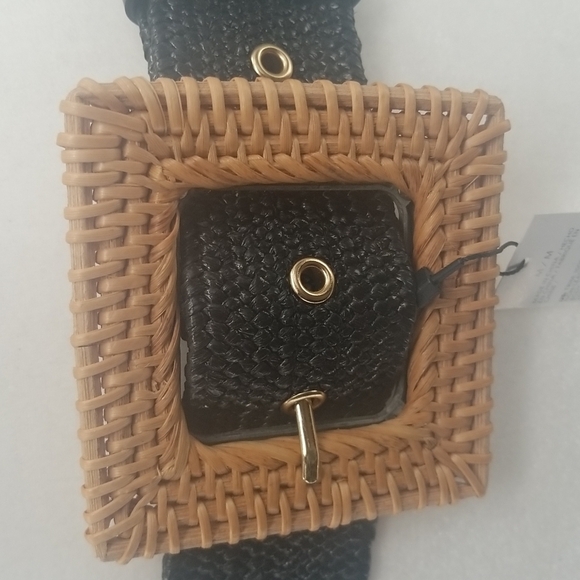 CHICO'S Woven Black Belt with Tan Buckle - Picture 4 of 8